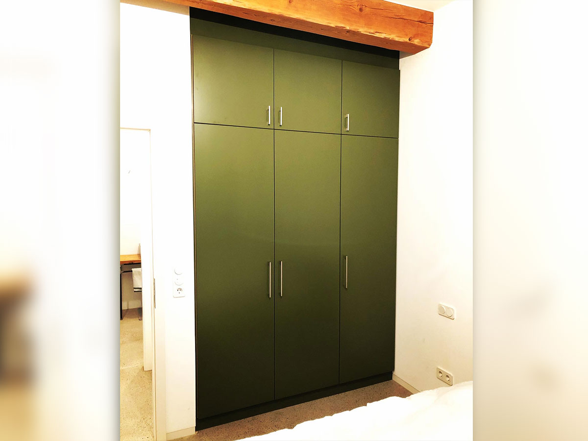 Schrank